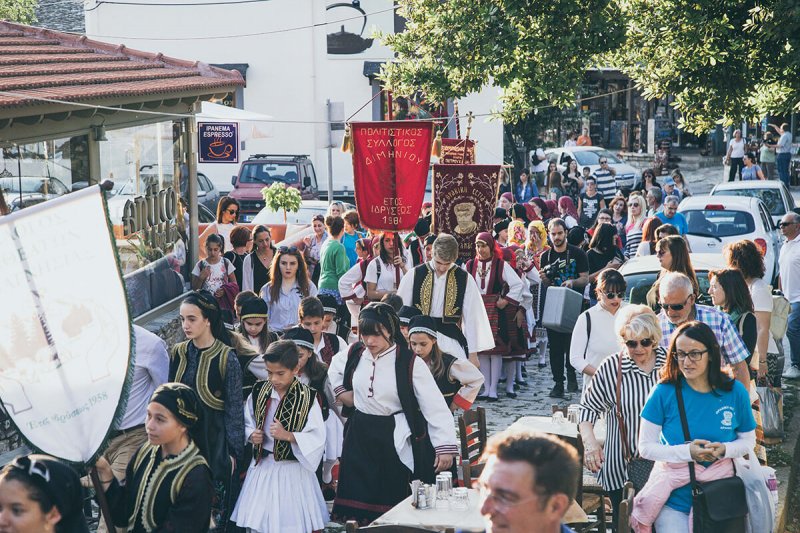 Παιδικά Χοροπατήματα…στα Μονοπάτια των Κενταύρων!!!