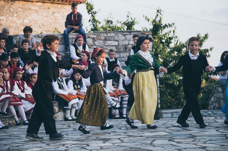 Παιδικά Χοροπατήματα…στα Μονοπάτια των Κενταύρων!!!