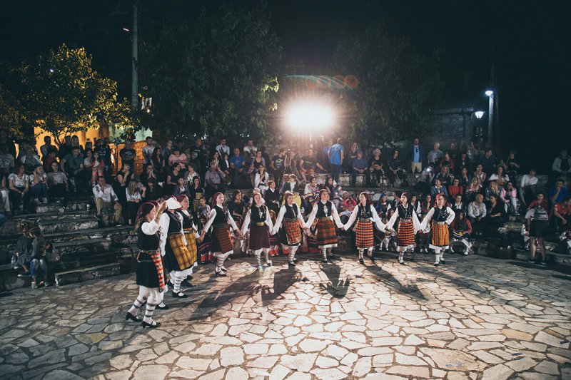 Παιδικά Χοροπατήματα…στα Μονοπάτια των Κενταύρων!!!