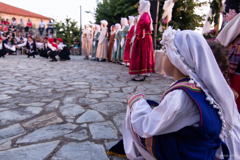 Παιδικά Χοροπατήματα…στα Μονοπάτια των Κενταύρων!!!