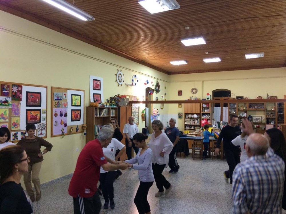 Σεμινάριο παραδοσιακών χορών με εισηγητή τον καθηγητή πανεπιστημίου Φίλιππο Φιλίππου